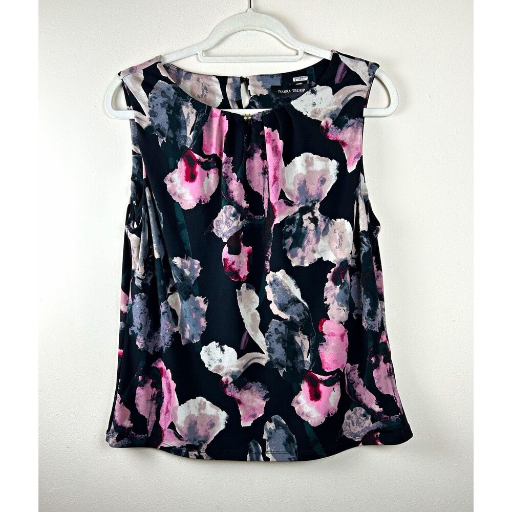 Ivanka Trump L Classy Sleeveless Abstract Floral Metal Accent Blouse Black Pink